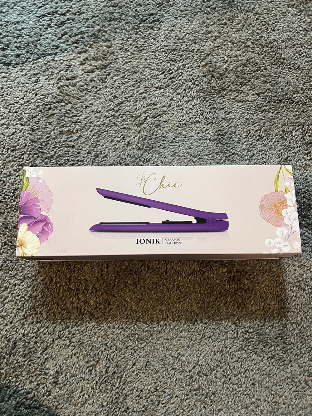 chic Purple Ionik Ceramic Flat Iron - Sleek Styling Tool